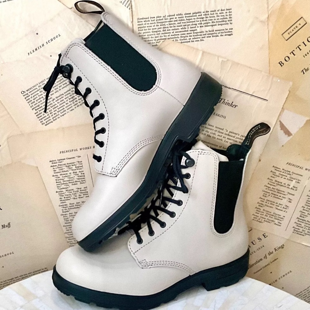 Blundstone #2324 Orginals Lace Up Boot Oat Ivory Black Trim - Picture 4 of 11